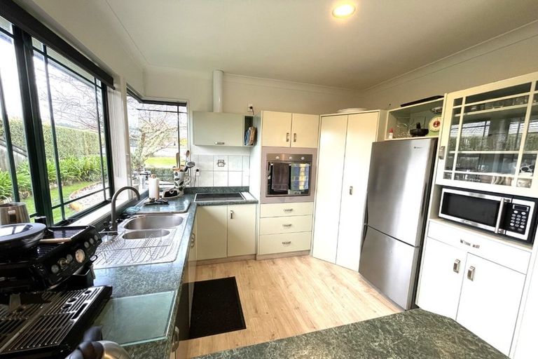 Photo of property in 13 Kingsgate Row, Havelock North, 4130