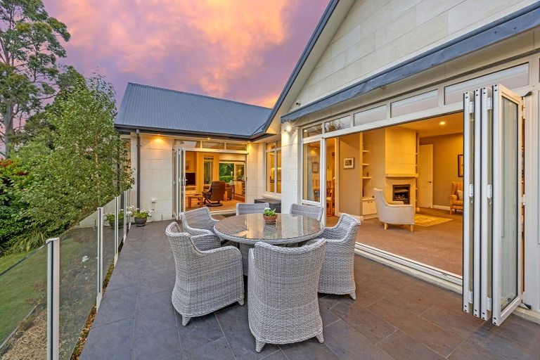 Photo of property in 863 Cashmere Road, Halswell, Christchurch, 8025