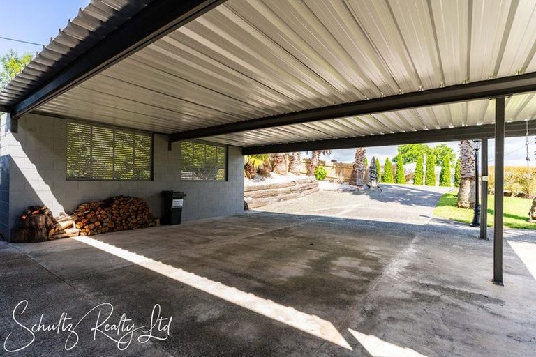 Photo of property in 71 Gorge Road, Maungaturoto, 0520