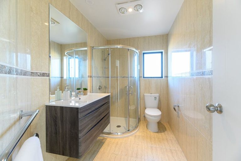 Photo of property in 55b Willerton Avenue, New Lynn, Auckland, 0600