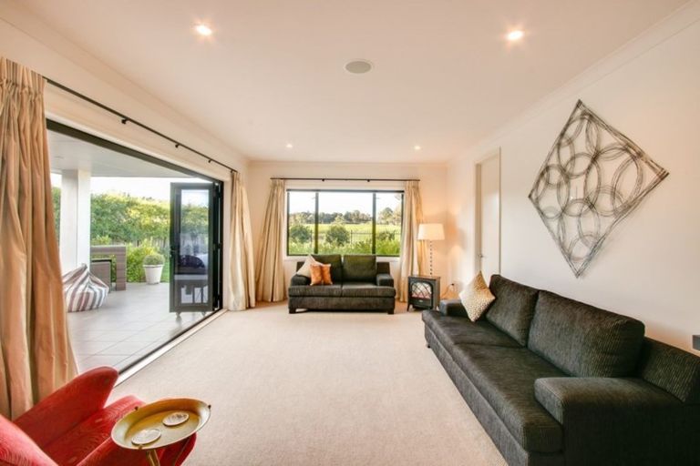 Photo of property in 74 Merlot Drive, Greenmeadows, Napier, 4112