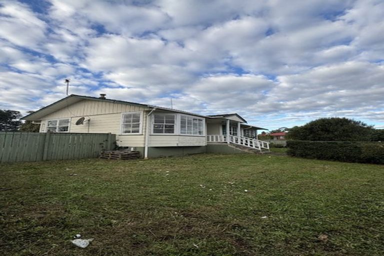 Photo of property in 1 Fairlight Place, Manurewa, Auckland, 2102