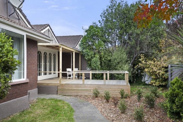 Photo of property in 1/164 Blighs Road, Strowan, Christchurch, 8052