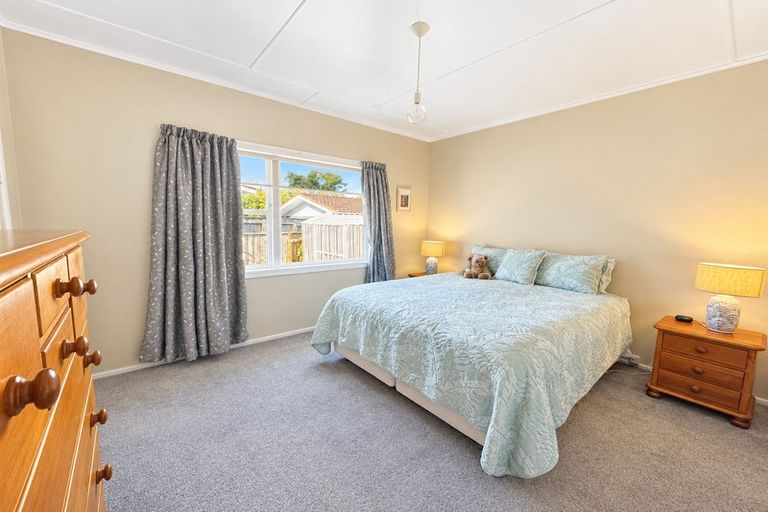 Photo of property in 5 Limbrick Street, Waipawa, 4210