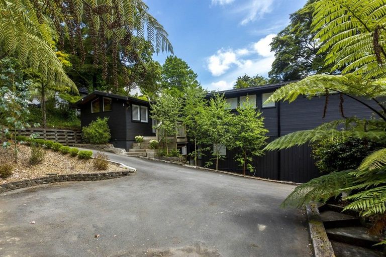 Photo of property in 35 Chatsworth Road, Silverstream, Upper Hutt, 5019