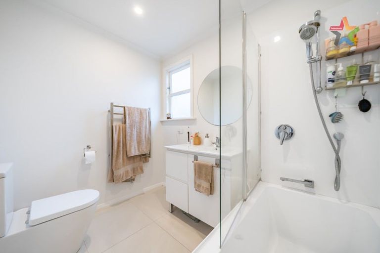 Photo of property in 1/367 Cambridge Terrace, Naenae, Lower Hutt, 5011