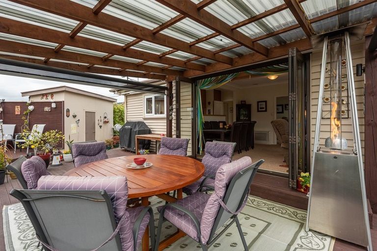 Photo of property in 5 Wedgewood Grove, Raumati Beach, Paraparaumu, 5032