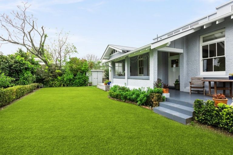 Photo of property in 5 Finnis Lane, Hospital Hill, Napier, 4110