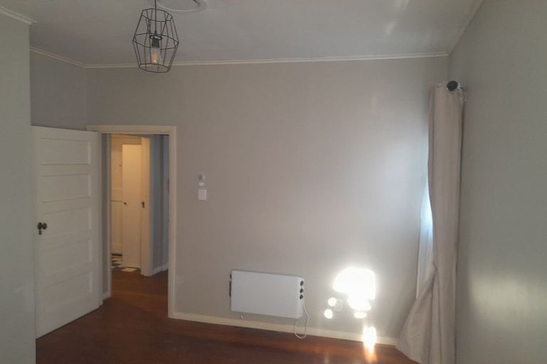 Photo of property in 171 Oxford Terrace, Epuni, Lower Hutt, 5011
