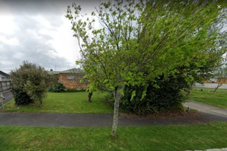 Photo of property in 11 Southsea Crescent, Silverdale, Hamilton, 3216