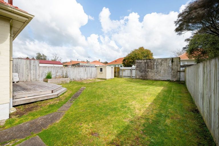 Photo of property in 17 Plunket Terrace, Hamilton East, Hamilton, 3216