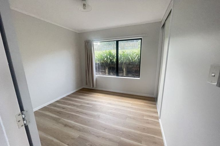 Photo of property in 63a Harmel Road, Glendene, Auckland, 0602