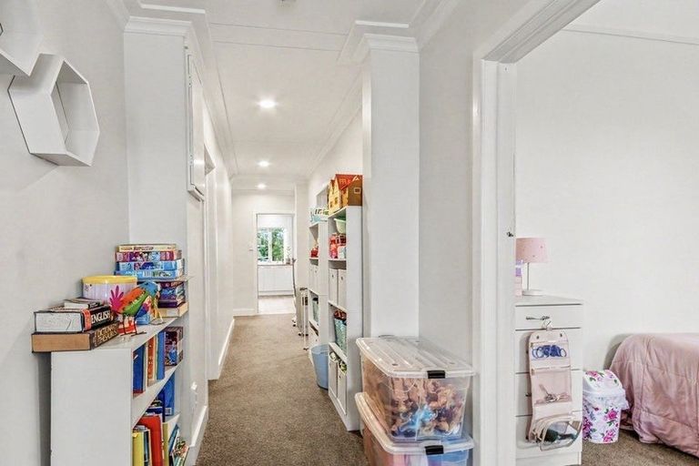 Photo of property in 12 Hunia Street, Marton, 4710