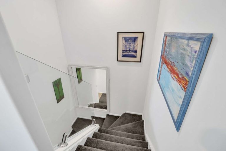 Photo of property in 20 Linkwater Way, Parklands, Christchurch, 8083