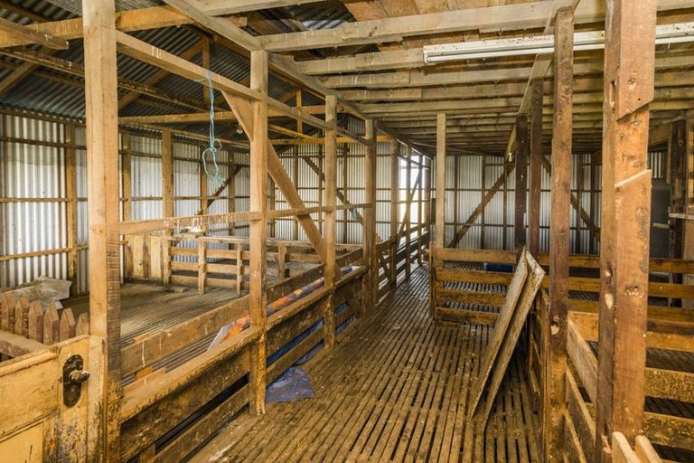 Photo of property in 106 Cemetery Road, Sanson, Palmerston North, 4479