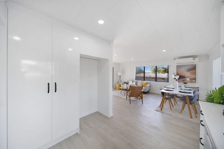 Photo of property in 2/230 Finlayson Avenue, Clendon Park, Auckland, 2103