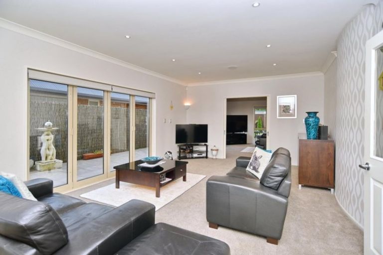 Photo of property in 8 Goodwood Close, Rangiora, 7400