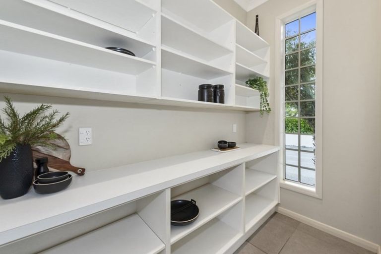 Photo of property in 162 Saint James Drive, Huntington, Hamilton, 3210