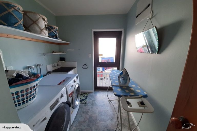 Photo of property in 8 Knightsbridge Place, Dinsdale, Hamilton, 3204