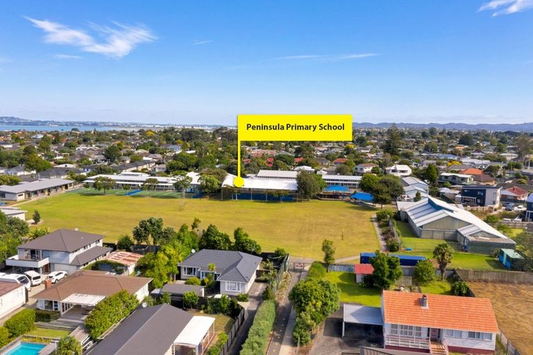 Photo of property in 78a Wharf Road, Te Atatu Peninsula, Auckland, 0610