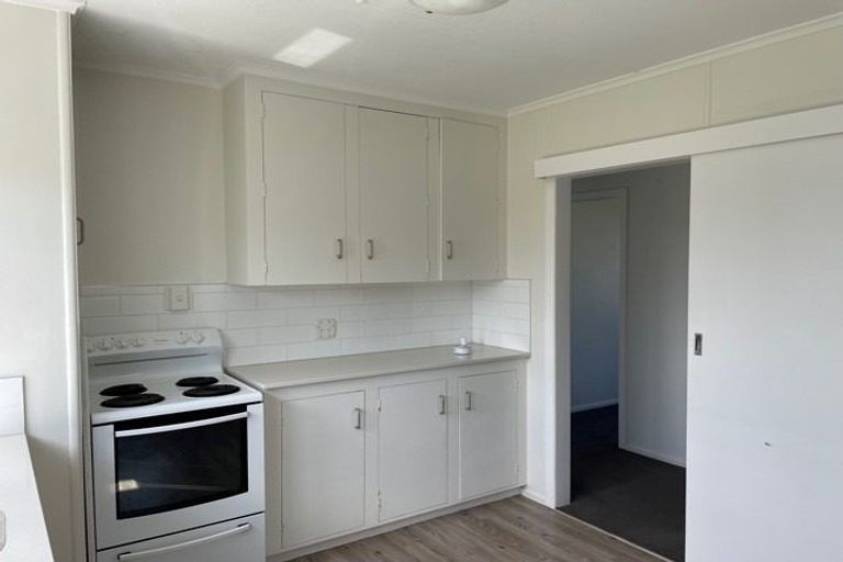 Photo of property in 7 Christmas Road, Manurewa, Auckland, 2102