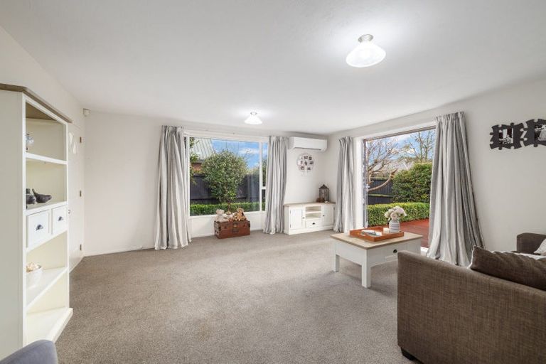 Photo of property in 1/68 Lowry Avenue, Redwood, Christchurch, 8051