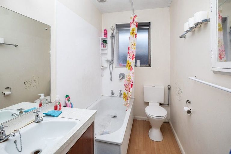 Photo of property in 1/71 Hills Road, Edgeware, Christchurch, 8013