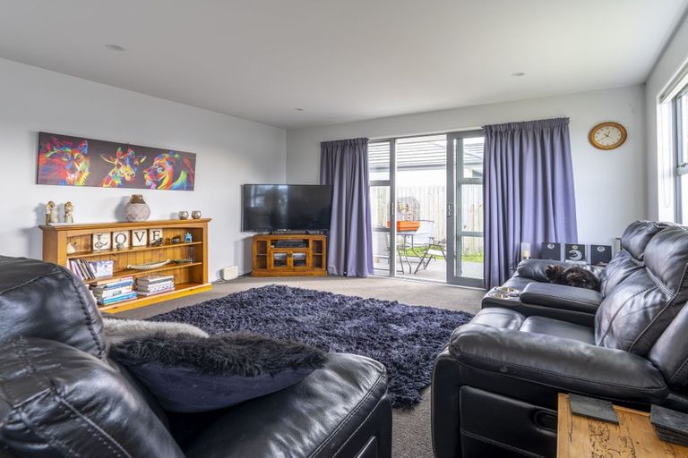 Photo of property in 12 Robalan Close, Halswell, Christchurch, 8025