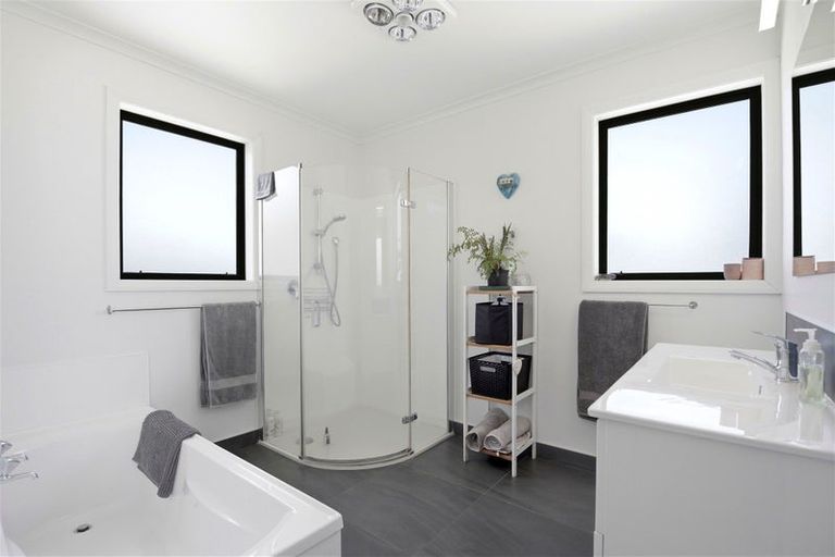 Photo of property in 9 Goddard Road, Tasman, Upper Moutere, 7173