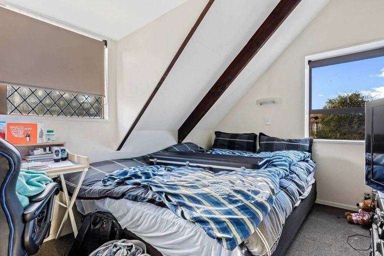 Photo of property in 33b Lochee Road, Upper Riccarton, Christchurch, 8041