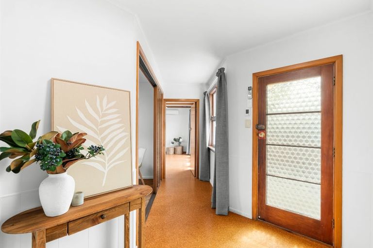 Photo of property in 11 Palmside Street, Somerfield, Christchurch, 8024