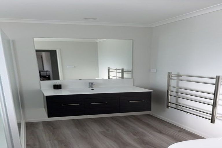 Photo of property in 6 Holstein Way, Papamoa, 3118