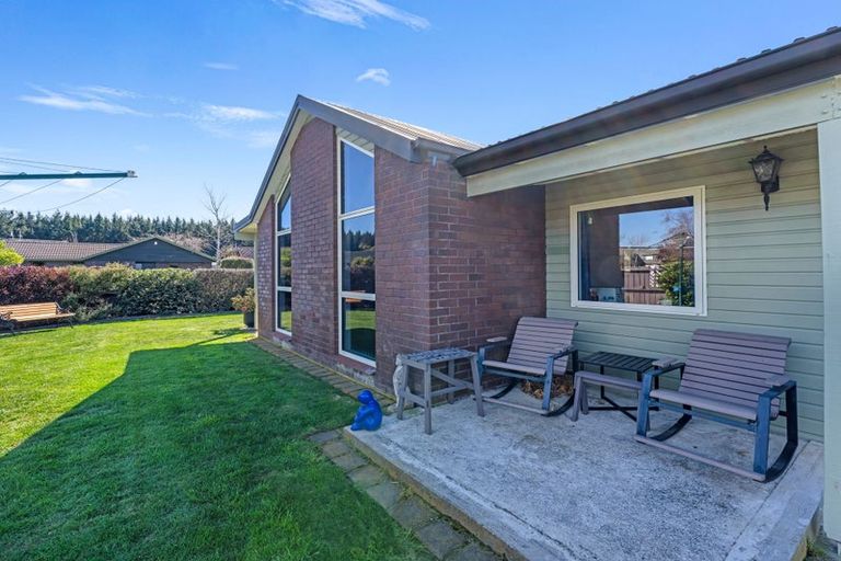 Photo of property in 150 Royal Park Drive, Parklands, Christchurch, 8083