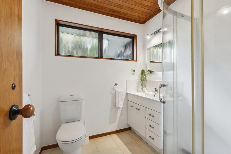 Photo of property in 14a Spicer Place, Tawa, Wellington, 5028