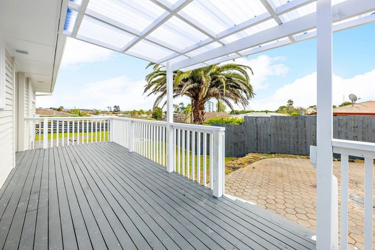Photo of property in 8 Lympne Lane, Mangere, Auckland, 2022