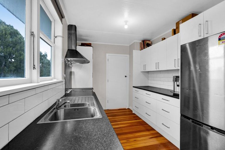 Photo of property in 41 Blagdon Road, Marfell, New Plymouth, 4310