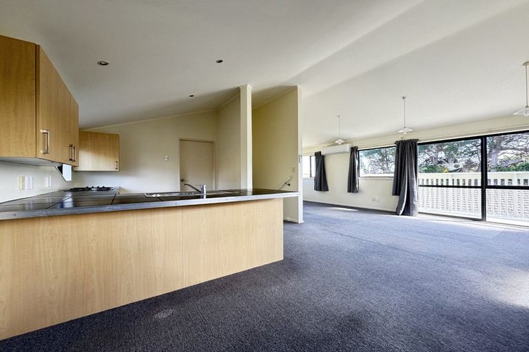 Photo of property in 28 Morere Street, Titahi Bay, Porirua, 5022