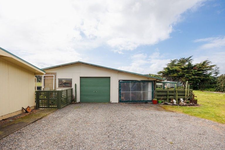 Photo of property in 2066 Tangimoana Road, Tangimoana, Palmerston North, 4473