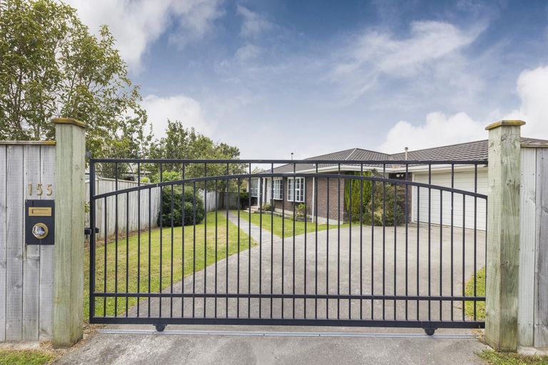 Photo of property in 155 Summerhill Drive, Fitzherbert, Palmerston North, 4410