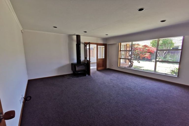 Photo of property in 157 Avonhead Road, Avonhead, Christchurch, 8042