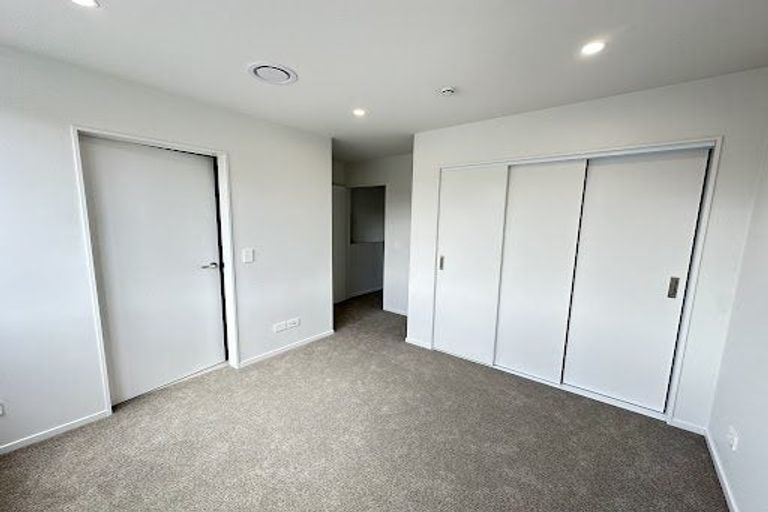 Photo of property in 50 Oakum Road, Whitby, 5024