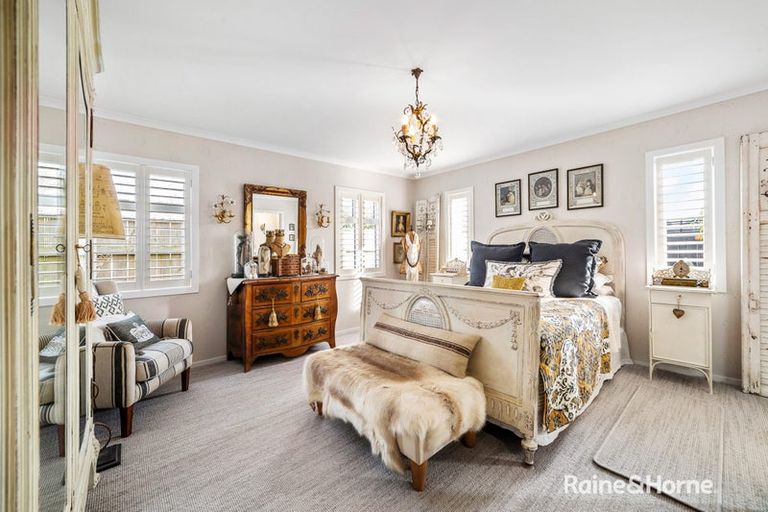 Photo of property in 52a Cologne Street, Martinborough, 5711