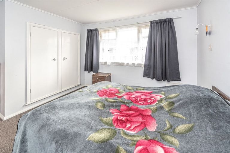 Photo of property in 180 Puriri Street, Castlecliff, Whanganui, 4501