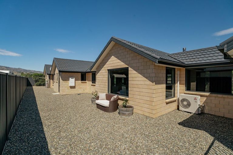 Photo of property in 12 Ethereal Crescent, Mount Pisa, Cromwell, 9383