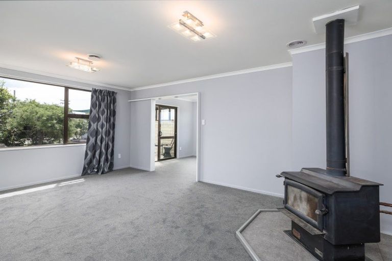 Photo of property in 2418 Waimate Highway, Makikihi, Waimate, 7980