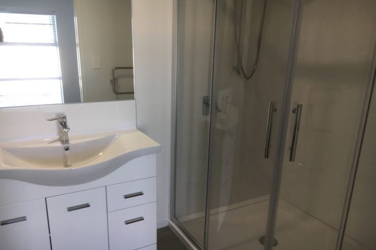 Photo of property in 2/2 Hilton Road, Saint Andrews, Hamilton, 3200