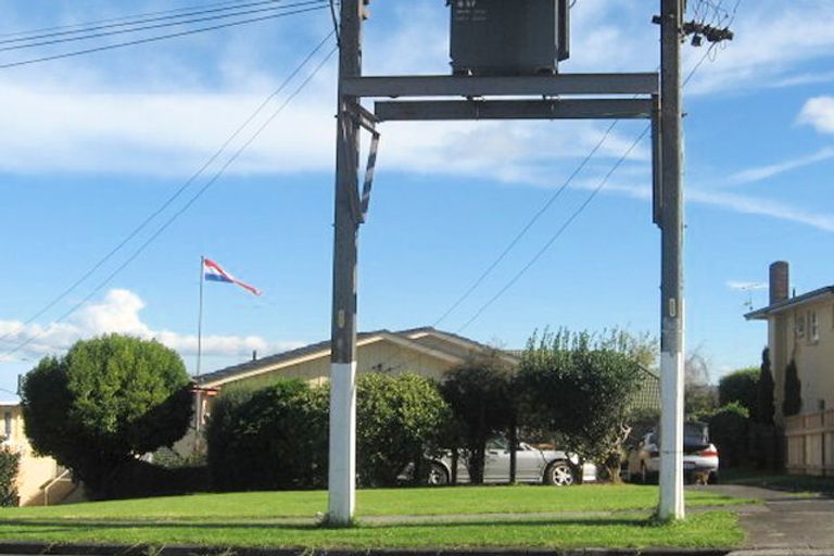 Photo of property in 97 Bradbury Road, Botany Downs, Auckland, 2010