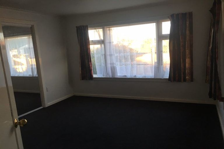 Photo of property in 42 Grimseys Road, Redwood, Christchurch, 8051