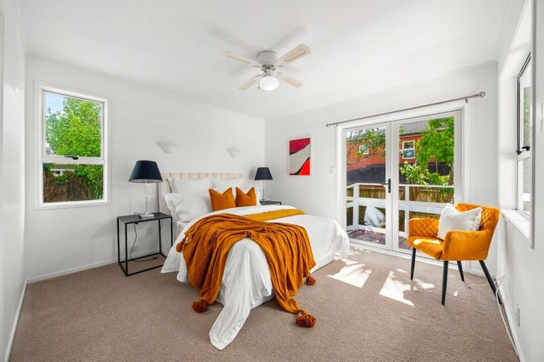 Photo of property in 13 Booralee Avenue, Botany Downs, Auckland, 2010