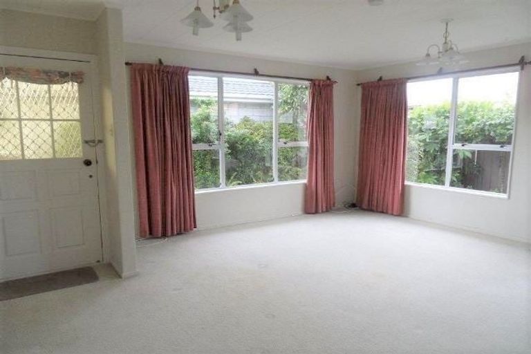 Photo of property in 392b Fergusson Drive, Heretaunga, Upper Hutt, 5018